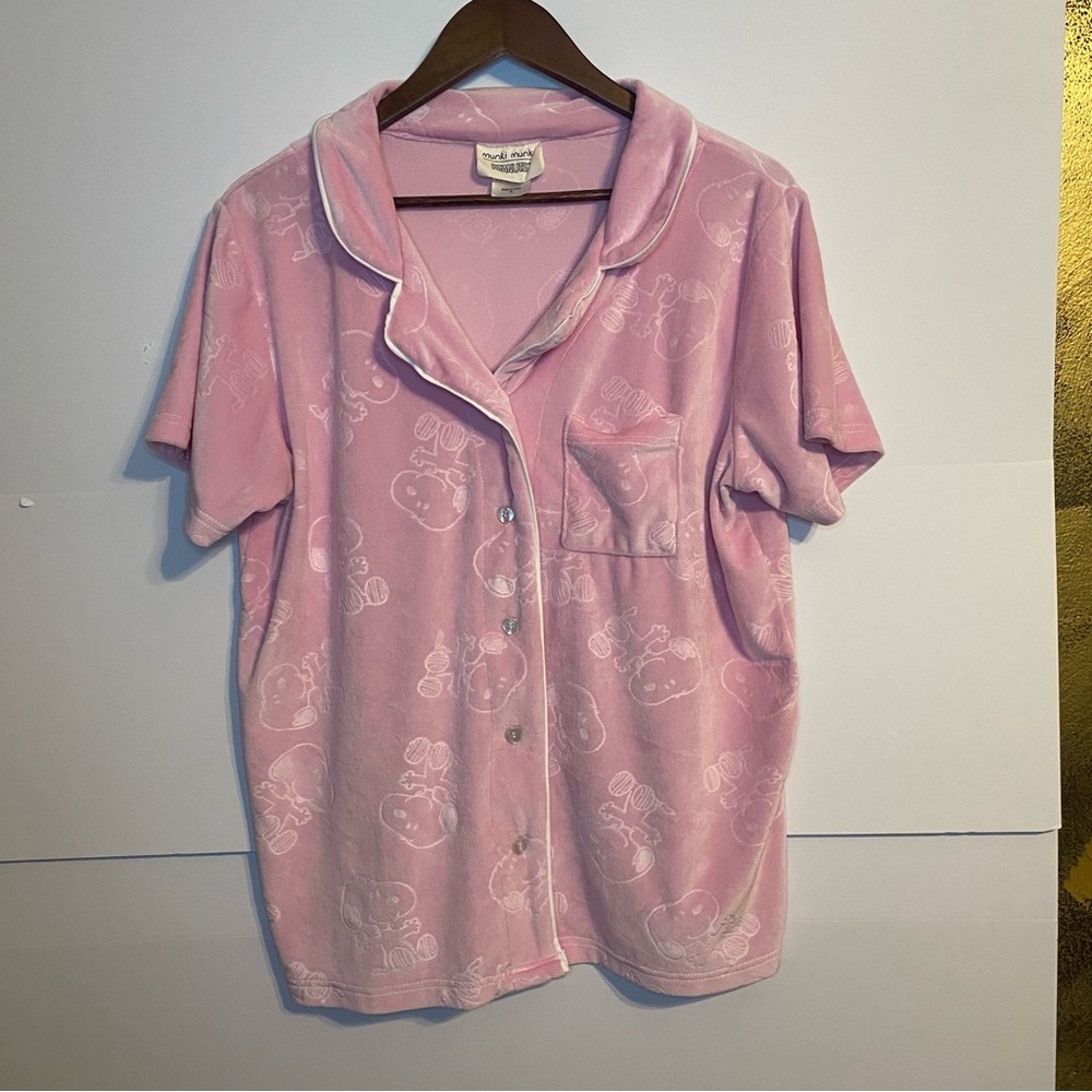Munki Munki Peanuts Snoopy Light Pink Velour Pajama Top with Heart Buttons